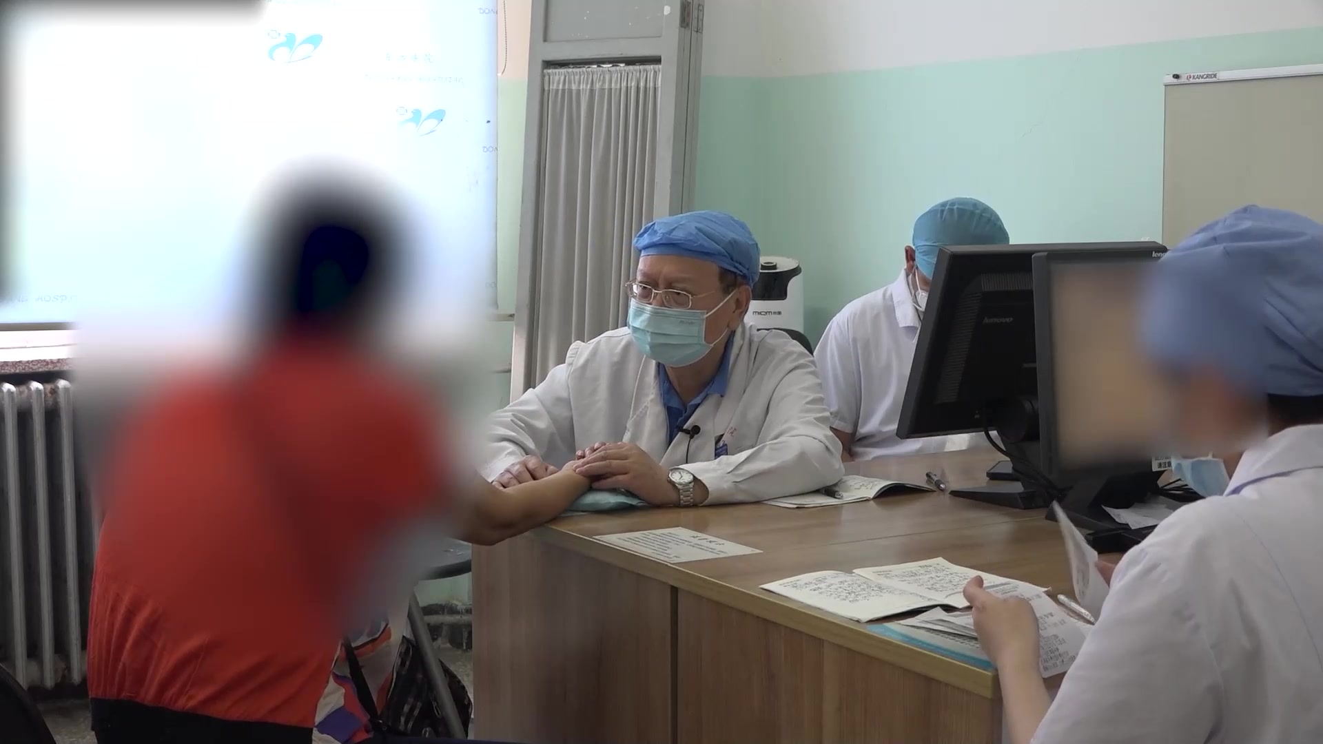 肾虚不固：65岁消渴患者腰背痛出汗的补肾强筋骨法