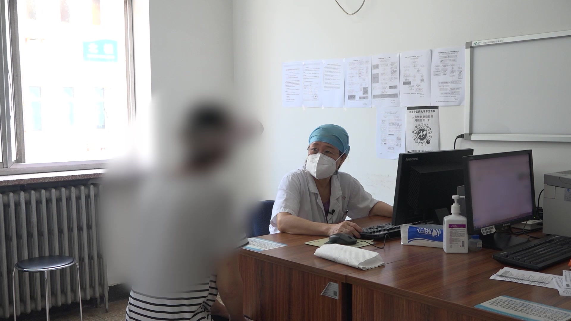 瘀血湿浊痹阻，肝郁脾虚：66岁女性狼疮血管炎乏力之活血化湿疏肝法