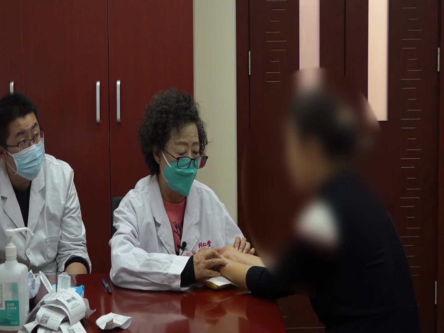 肝热脾虚证：60岁女性顽固失眠伴眼胀干涩的清肝健脾法