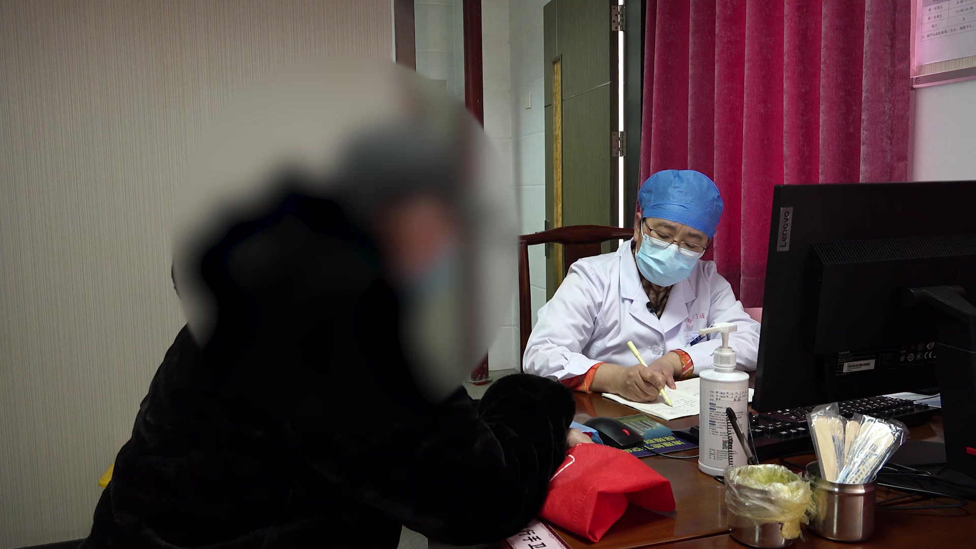 气阴两虚痰瘀互结：79岁糖尿病患者甲状腺结节的中医内外合治
