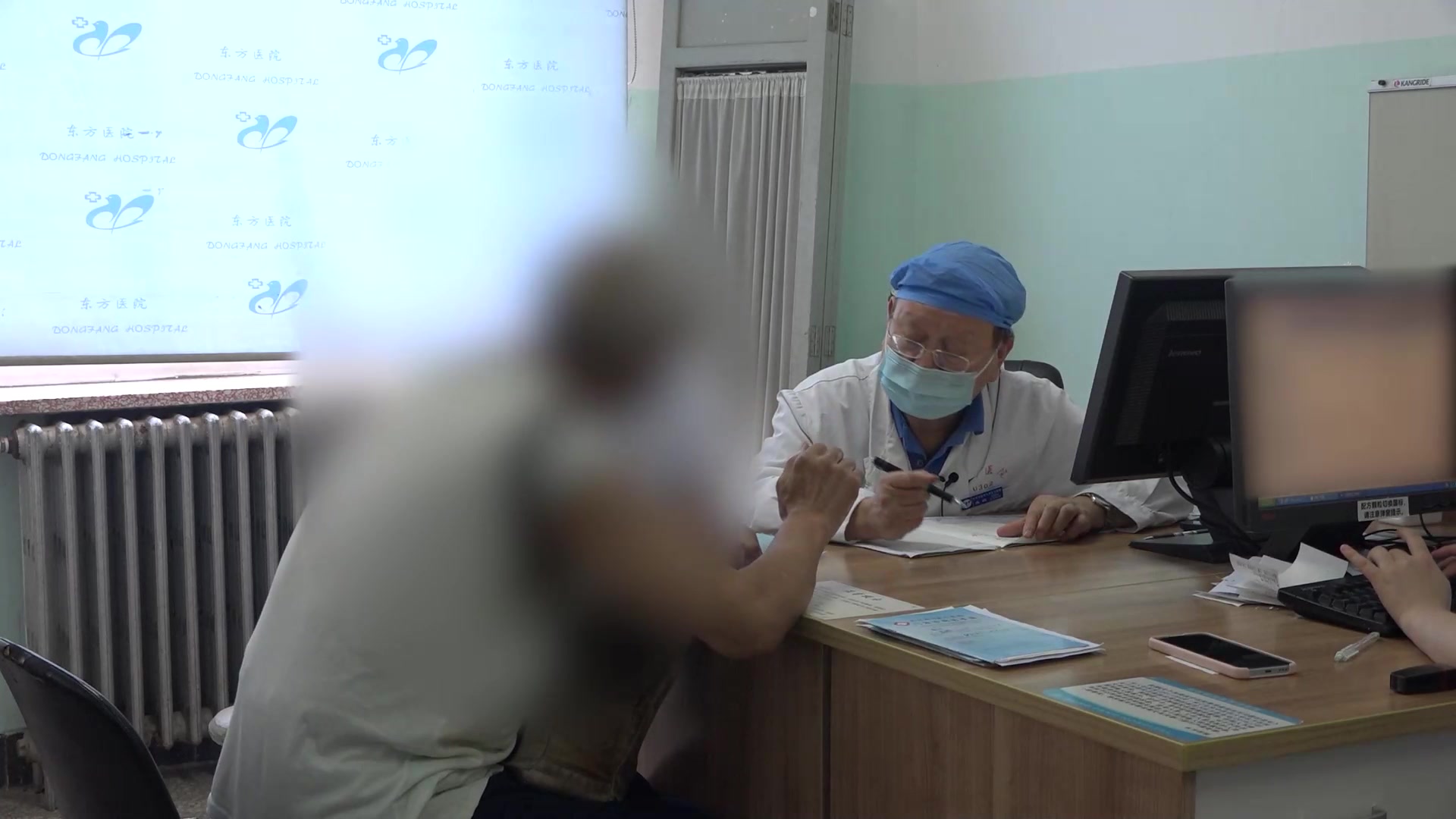 气虚血瘀肾虚湿浊：68岁男性蛋白尿行动不便的益气活血降浊法