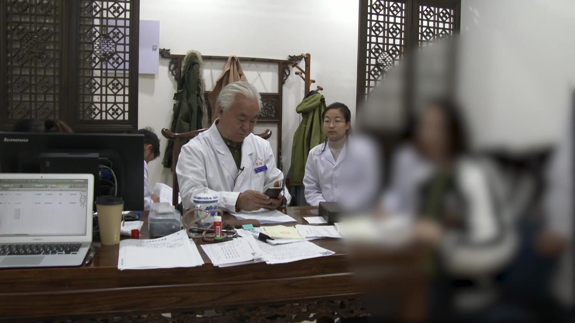 阳虚冲任不固：39岁女性经前点滴出血的温阳调经法