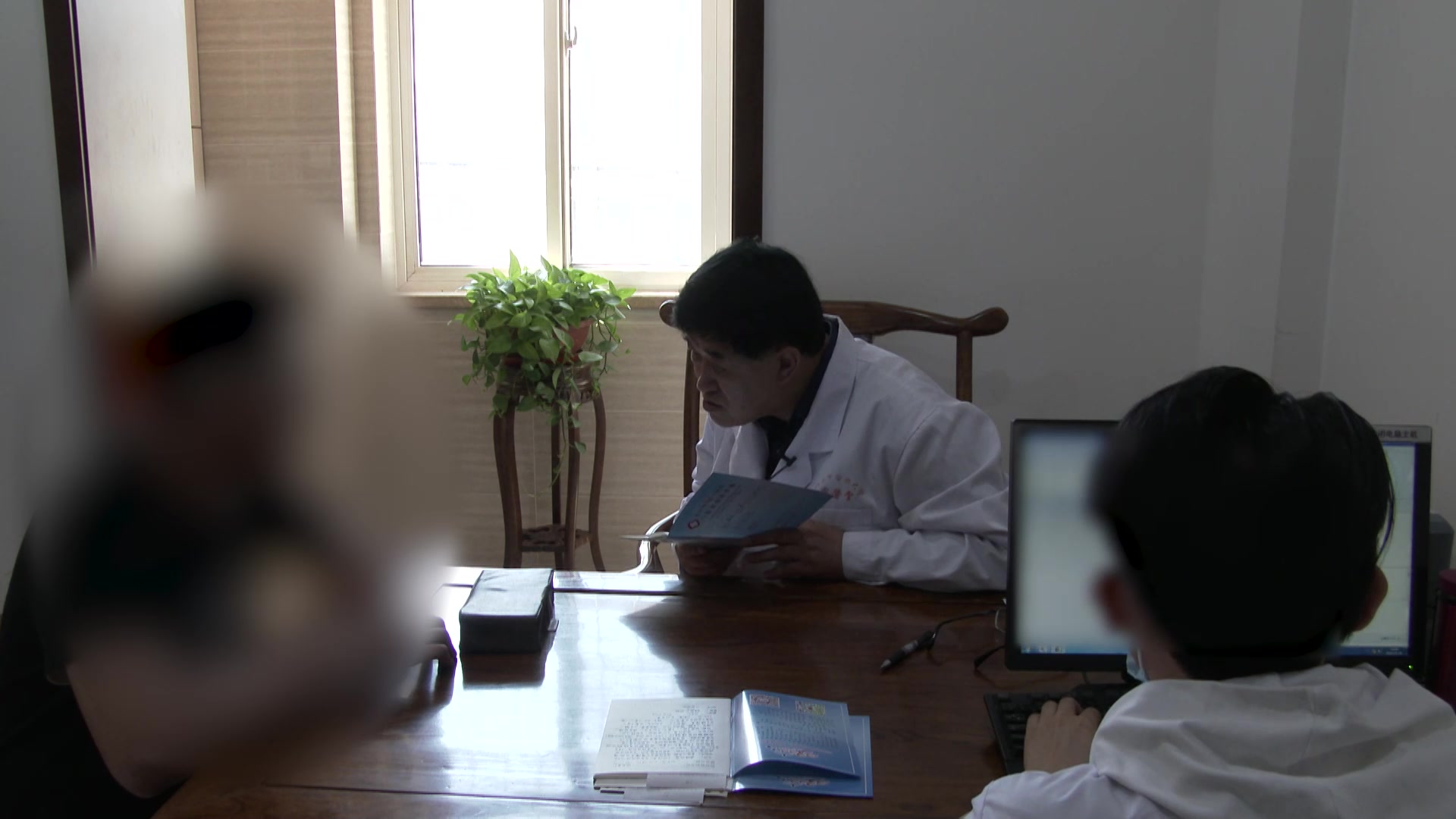 肝郁脾虚证：16岁男生头脑昏沉伴被害妄想的中药辨治