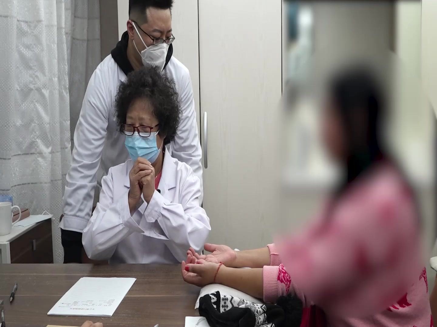 气阴两虚肝胆湿热：53岁女性乏力头晕血糖波动的清热化痰法