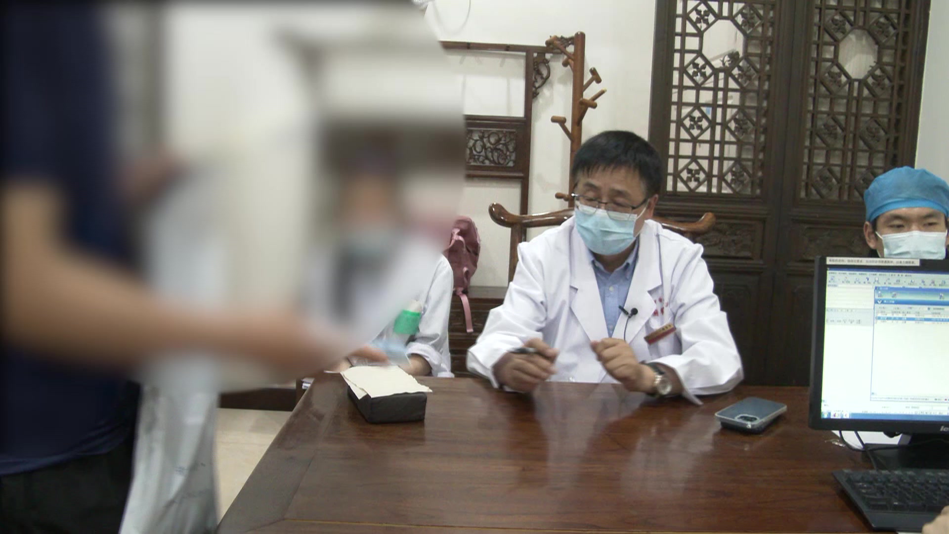 肝郁痰凝正气不足：64岁男甲状腺肺结节伴耳鸣麻木的疏肝散结法