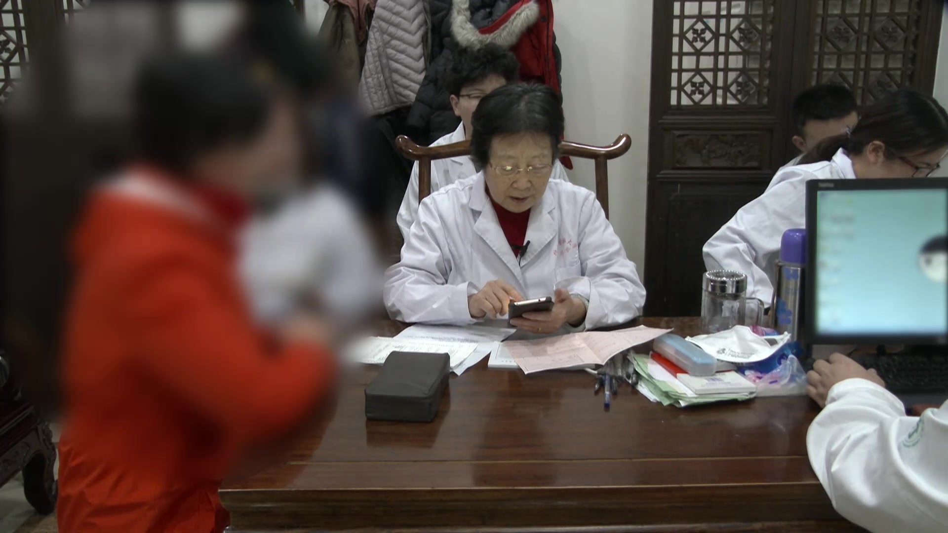 气血两虚心神不宁：53岁女性失眠心悸便秘的养心安神益气养血法
