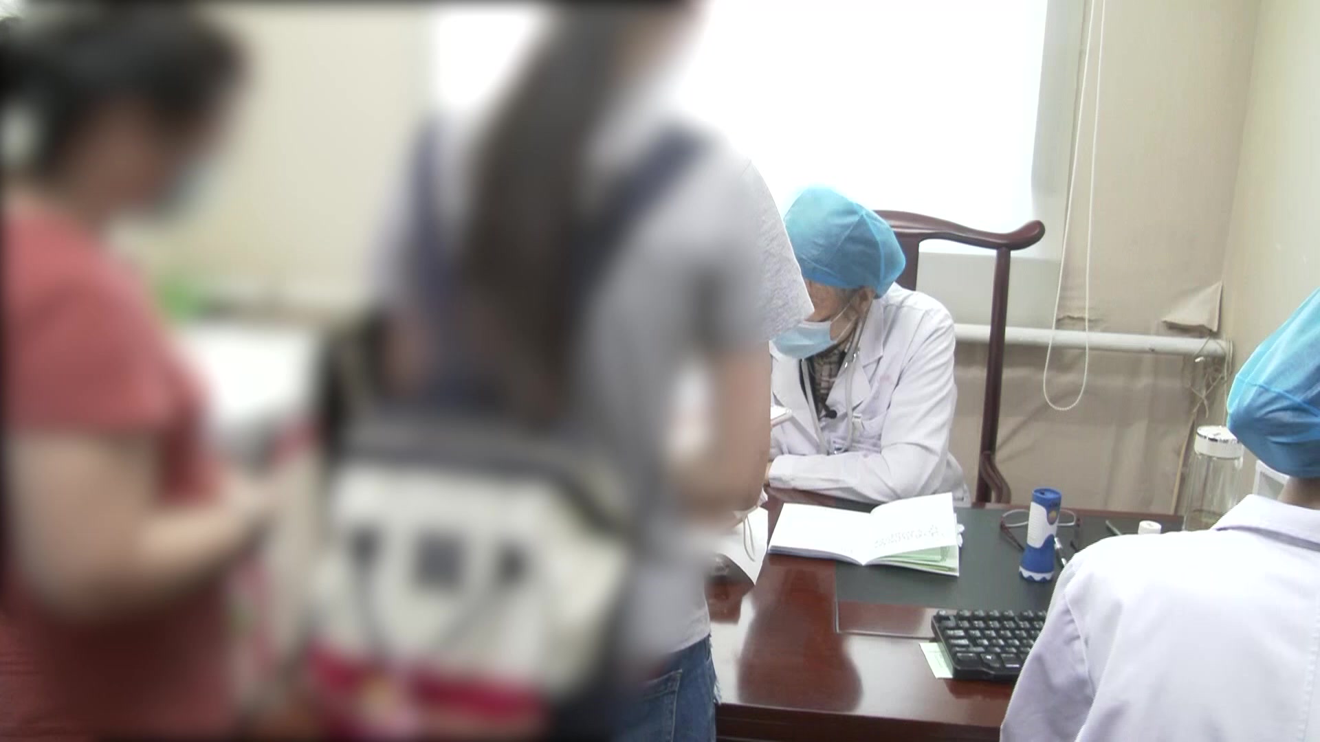 脾虚肝旺：7岁抽动障碍患儿眨眼手抽的柔肝清肝调治