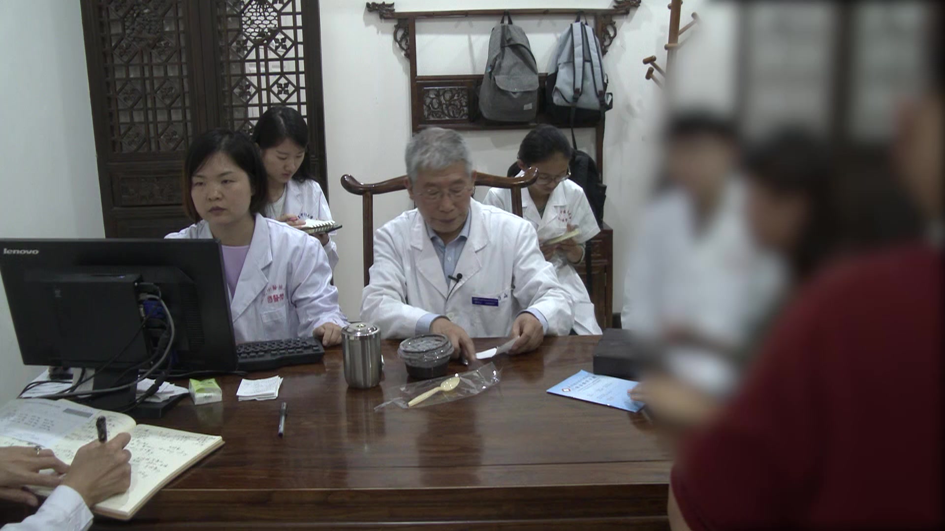 心胆阳虚肝血不足：25岁女性腿痛伴抑郁状态的养血舒筋法