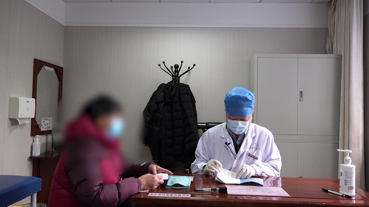 肝郁脾虚：57岁子宫内膜癌患者腹泻腹痛伴腰胯酸软的疏肝健脾法