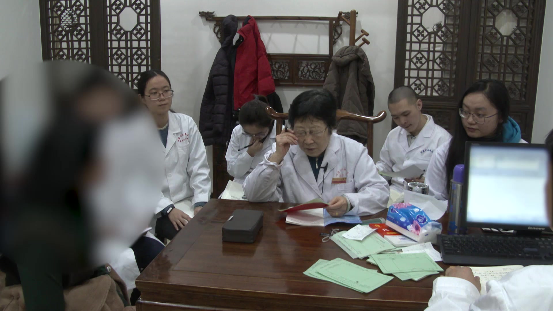 冲任失调肝肾阴虚：52岁停经伴烘热汗出的养血调冲法