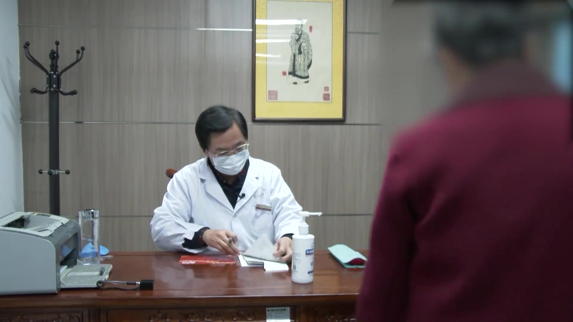 气虚血瘀：69岁慢性肾病并脑梗患者胸闷憋气的益气活血精简用药思路