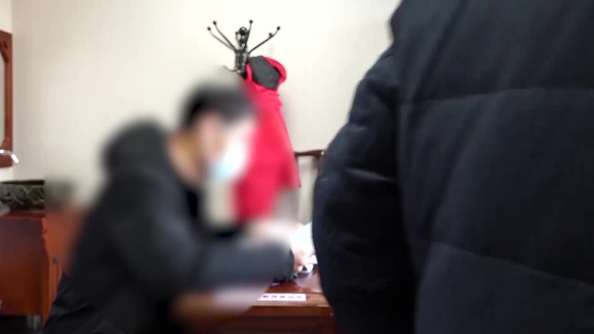 中焦湿热：58岁男性胃痞病伴多系统损伤的清热化湿法