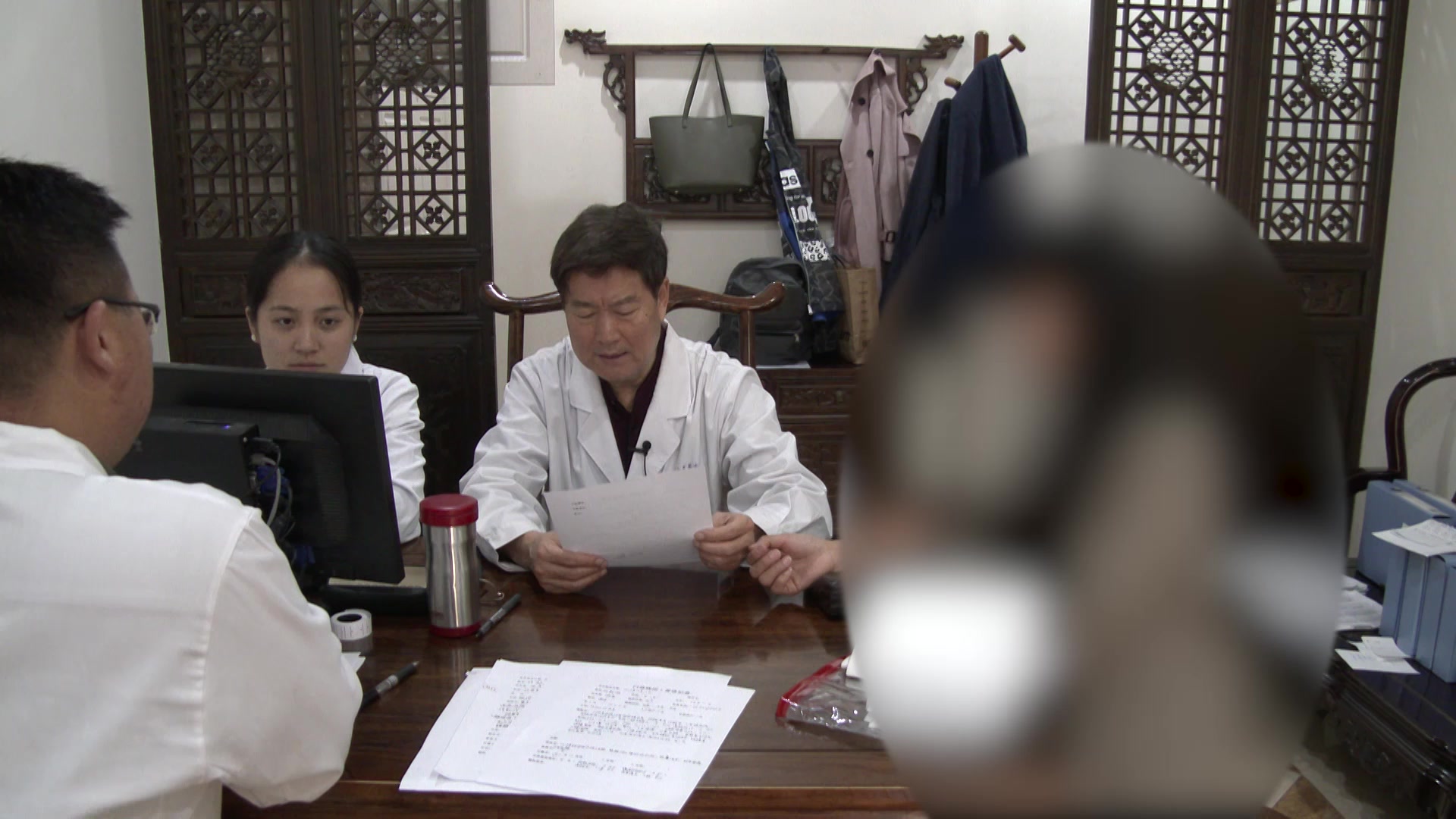 气阴两虚气滞血瘀挟痰：35岁教师甲状腺乳腺结节伴急躁颈部堵胀的血府逐瘀法