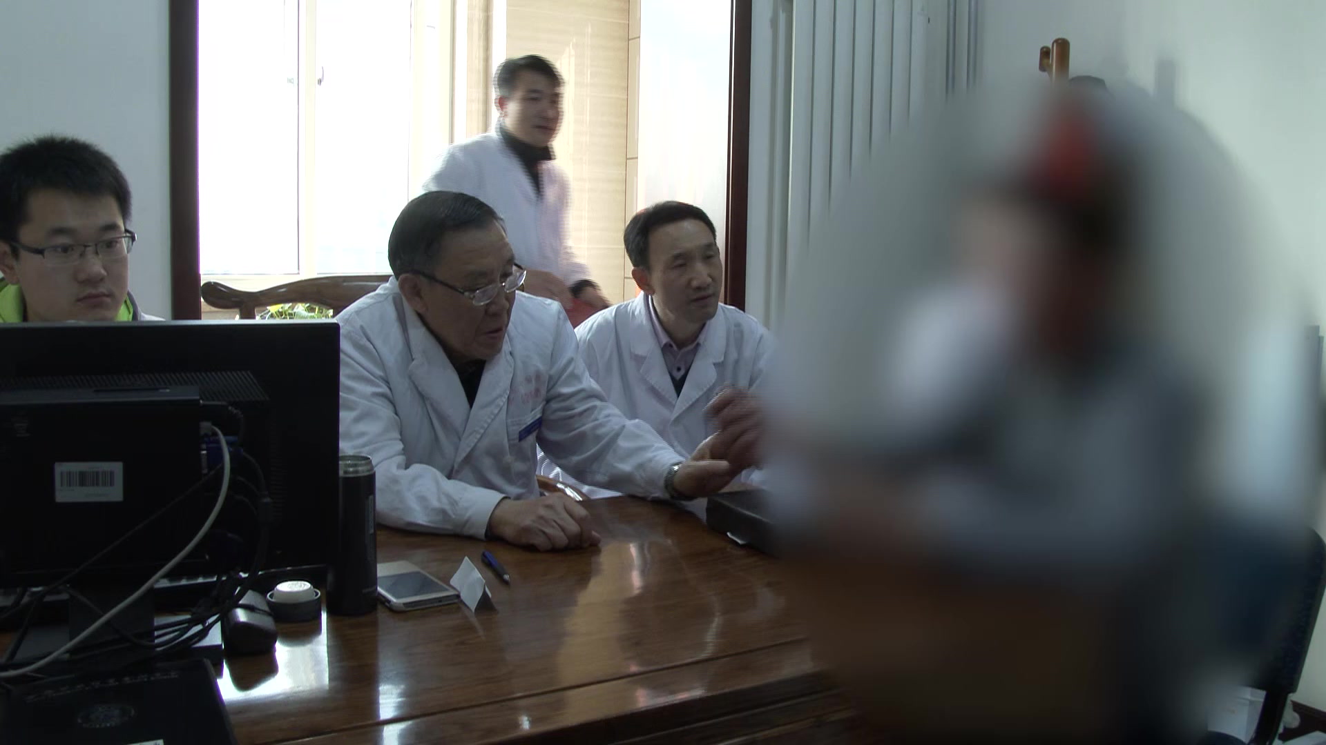 肝郁气滞心肾不交：45岁男性失眠早醒午后头胀的百合地黄汤化裁