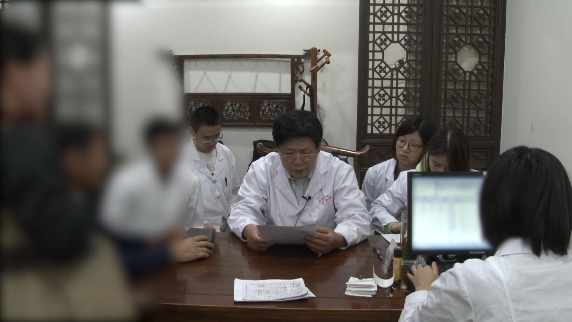 脾肾亏虚湿浊内停：53岁男性糖尿病肾病水肿蛋白尿的益气利水法