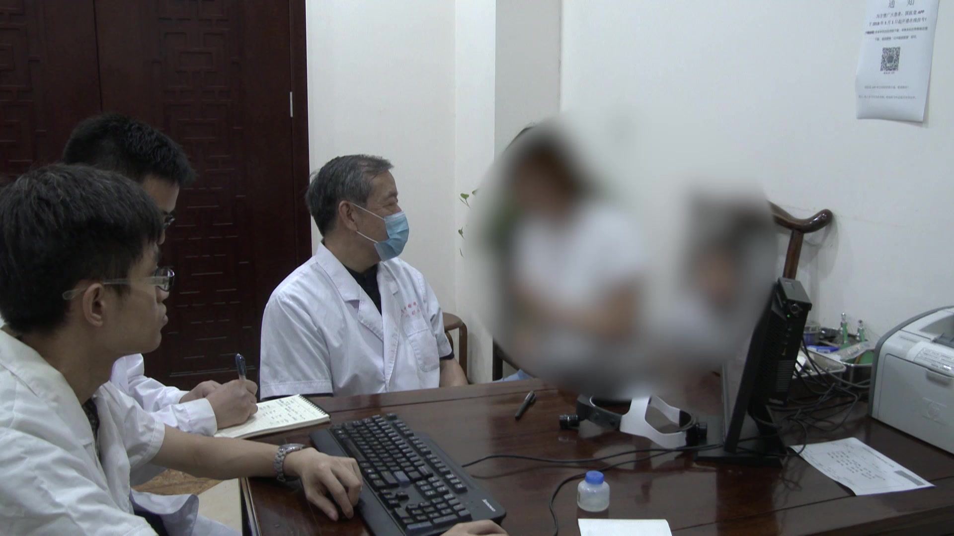 脾肺气虚湿浊内蕴：31岁女性鼻鼽病3年伴鼻涕倒流的益气化湿通窍法