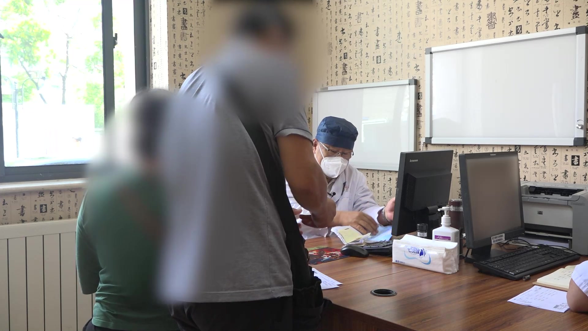 脾胃虚寒：35岁女性便秘的温中助运法