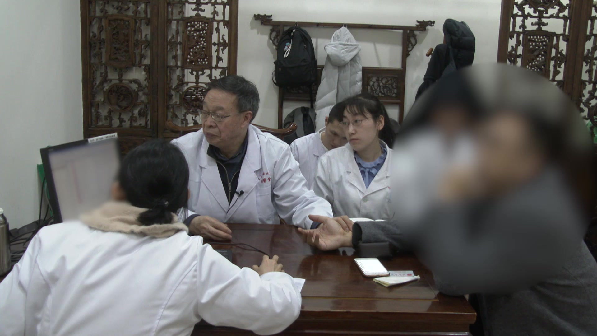 脾肾气虚湿浊内停：49岁糖尿病肾病肌酐升高伴失眠的健脾祛风化湿法