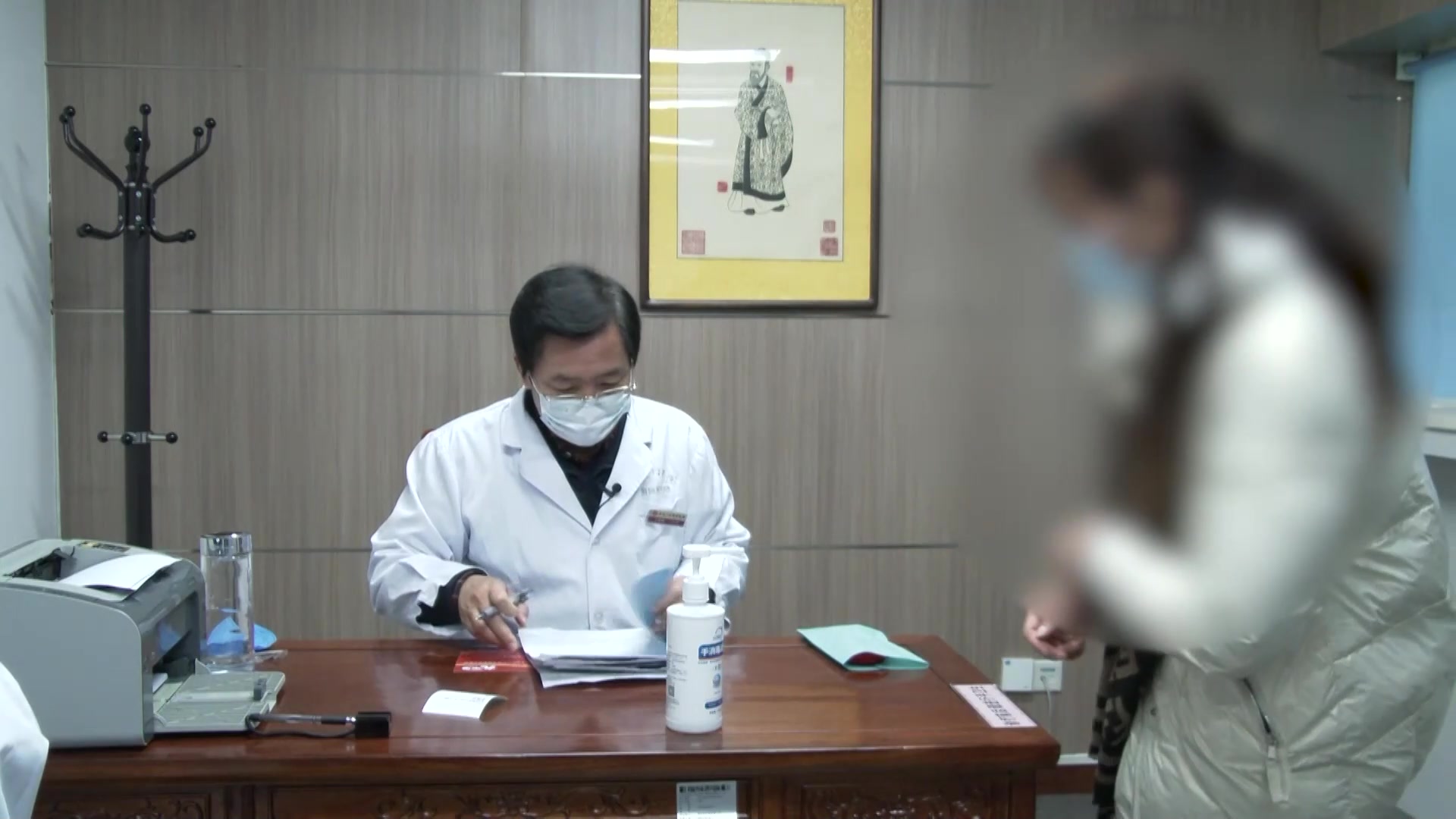 腑气不通浊毒内蕴：44岁IgA肾病伴便秘的通腑降浊法