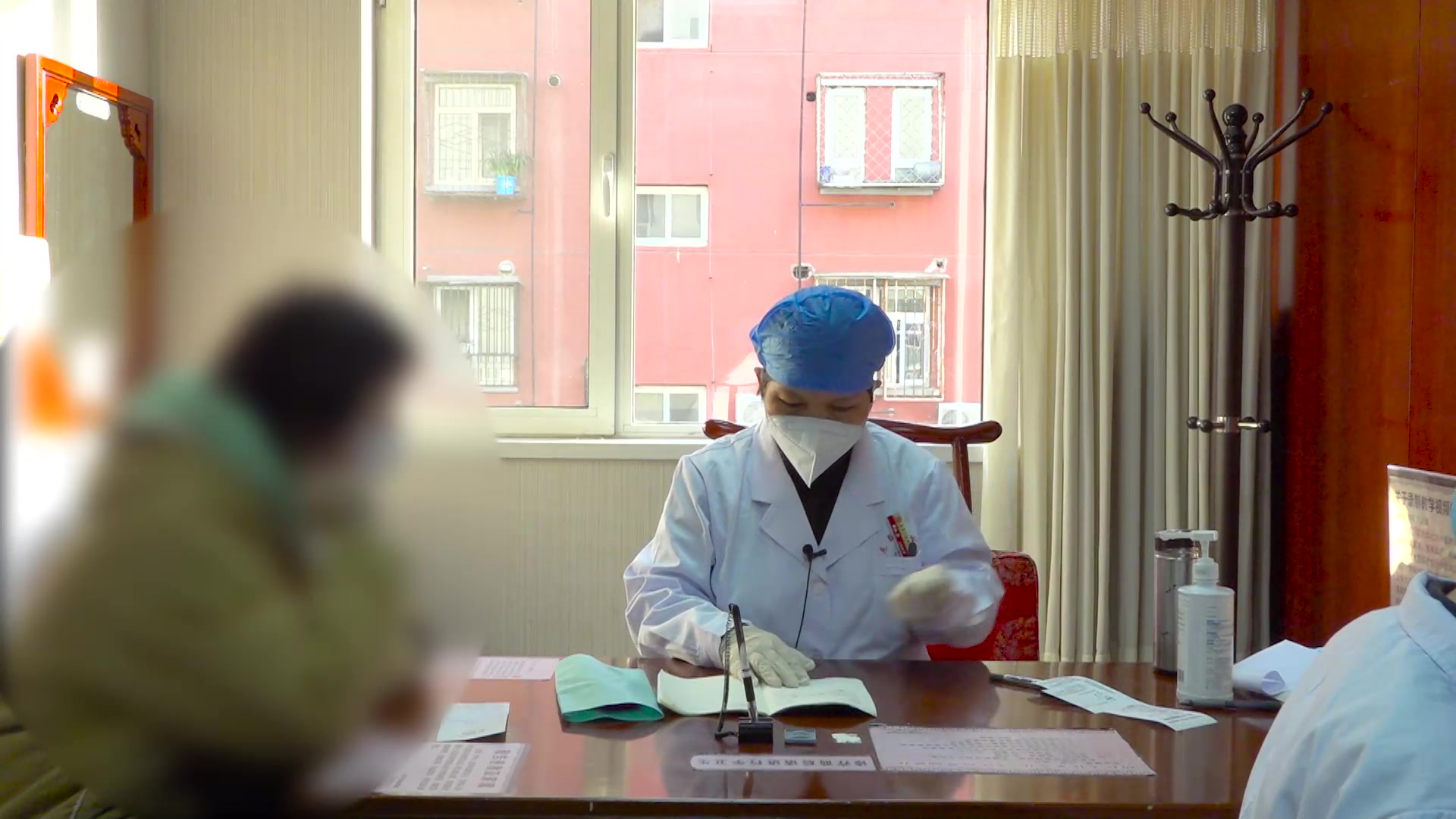 心脾两虚：33岁女性腹胀失眠的健脾养心法