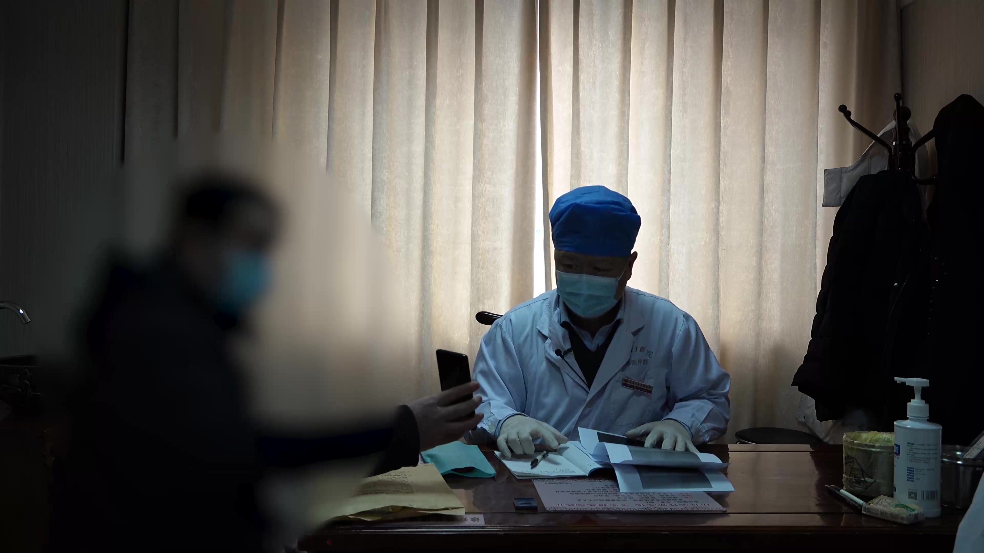 正虚邪恋痰瘀互结：57岁乳腺癌患者锁骨上淋巴结再发伴失眠疲乏的中药调理